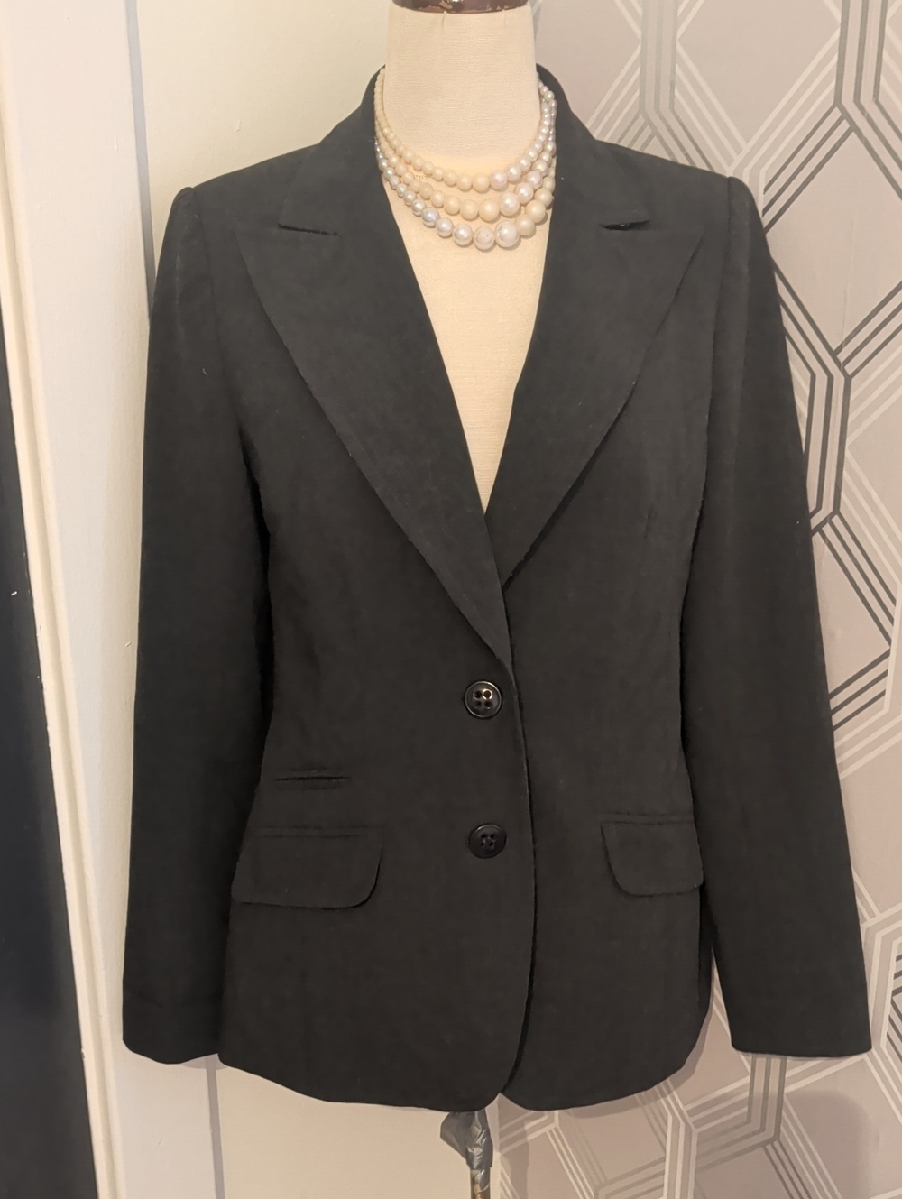 Trina Turk Black Tailored Two-Button Blazer